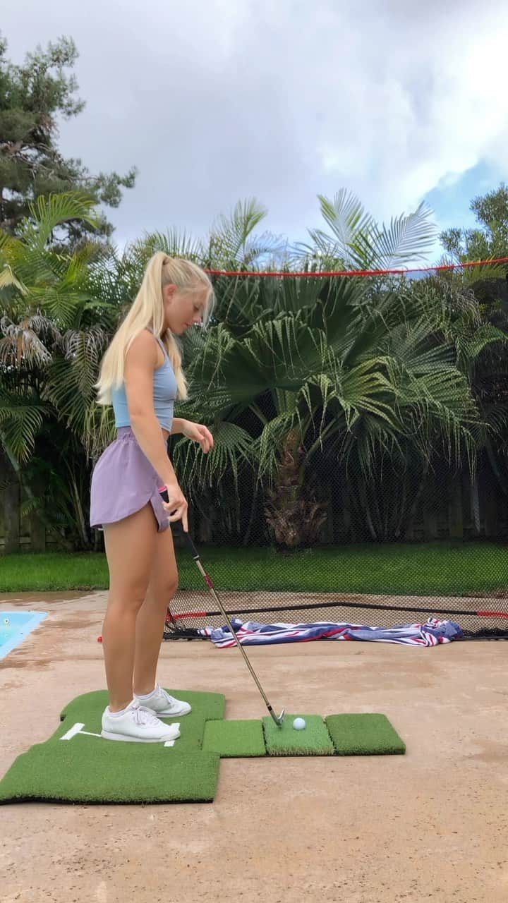 アリサ・ディオミンのインスタグラム：「Link in Bio for nets from Rukket 🙃 You can practice at home too!  @rukket_sports」