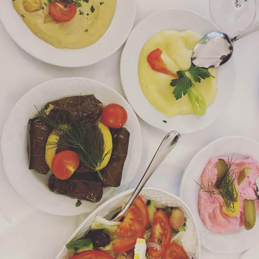 板谷由夏 さんのインスタグラム写真 - (板谷由夏 Instagram)「ウィーンで頂いたごはんたち🍴 朝から見てるだけでお腹いっぱいになるはず笑 しばらく控えめに、、身体重い！ 美味しいものたち、ごちそうさまでひた。」5月26日 7時29分 - yukaitaya