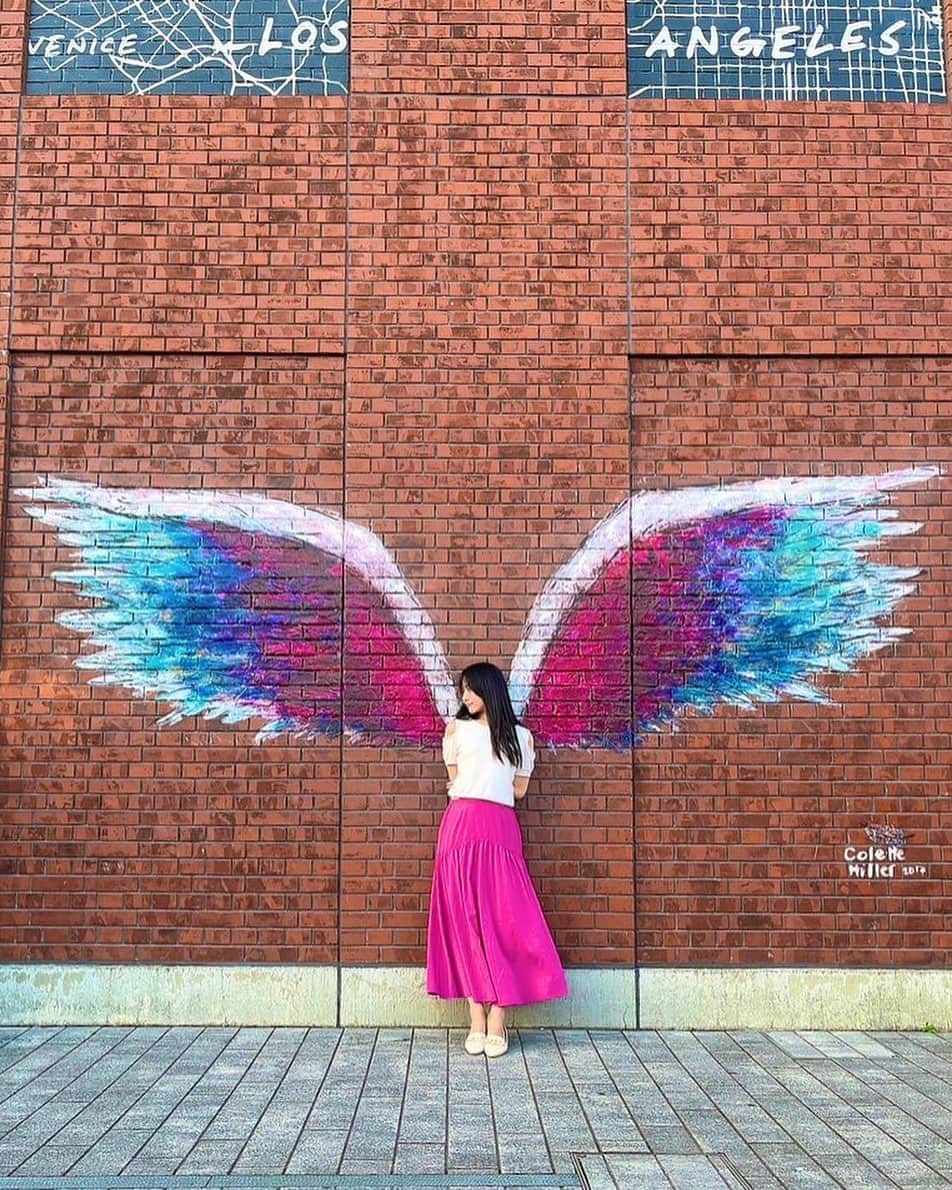 久保亜沙香のインスタグラム：「おはようございます🕊️🩷🩵💙」