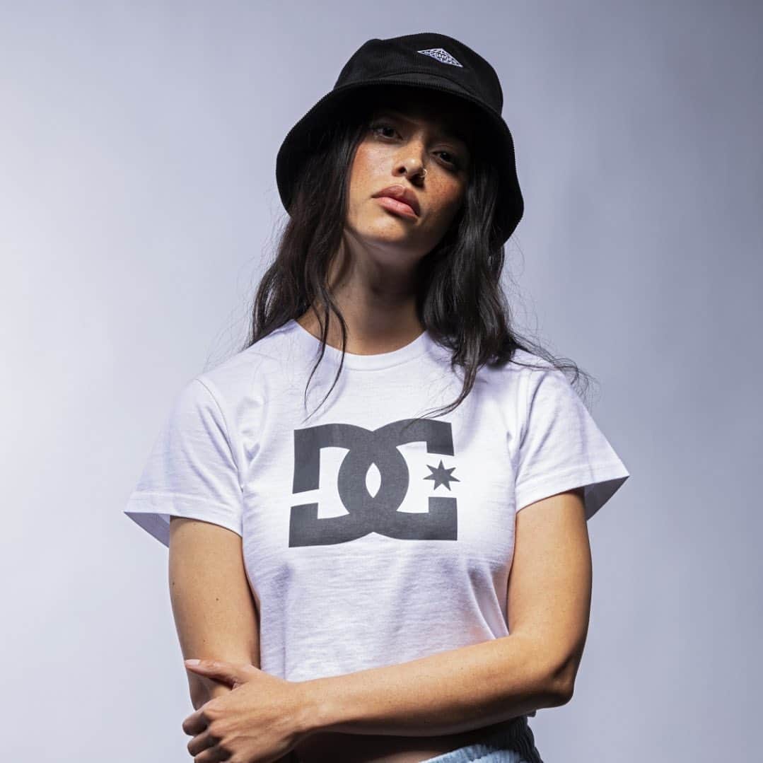 DCシューズのインスタグラム：「New Women’s DC Logo Tees are still available online 🚨   Link in bio for the rest of the Women’s Spring Apparel Collection.」