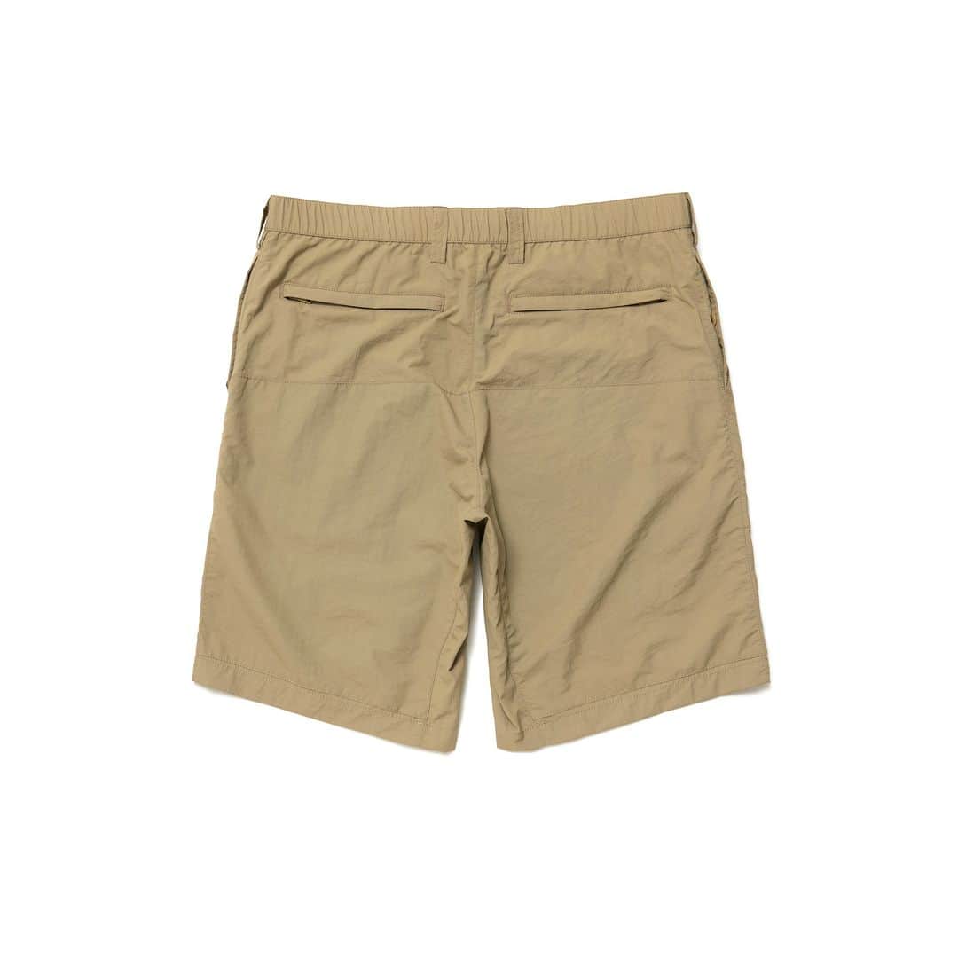HUMAN MADEさんのインスタグラム写真 - (HUMAN MADEInstagram)「"CAMPING SHORTS" is available at 27th May 11:00am (JST) at Human Made stores mentioned below.  5月27日AM11時より、"CAMPING SHORTS” が HUMAN MADE のオンラインストア並びに下記の直営店舗にて発売となります。  [取り扱い直営店舗 - Available at these Human Made stores] ■ HUMAN MADE ONLINE STORE ■ HUMAN MADE OFFLINE STORE ■ HUMAN MADE HARAJUKU ■ HUMAN MADE SHIBUYA PARCO ■ HUMAN MADE 1928 ■ HUMAN MADE SHINSAIBASHI PARCO  *在庫状況は各店舗までお問い合わせください。 *Please contact each store for stock status.  薄手のナイロン素材を使用したスタンダードな膝丈シルエットのショートパンツ。ボタン付きのWポケットやジッパー付きのヒップポケットなど、アウトドアシーンにも対応するディテールが特徴です。同素材の半袖シャツ「CAMPING S/S SHIRT」も展開しています。  Standard knee-length shorts in thin nylon. Outdoor-inspired details include double pockets with buttons and zip-up back pockets. The short sleeve Camp S/S Shirt is also available in the same material.」5月26日 11時03分 - humanmade
