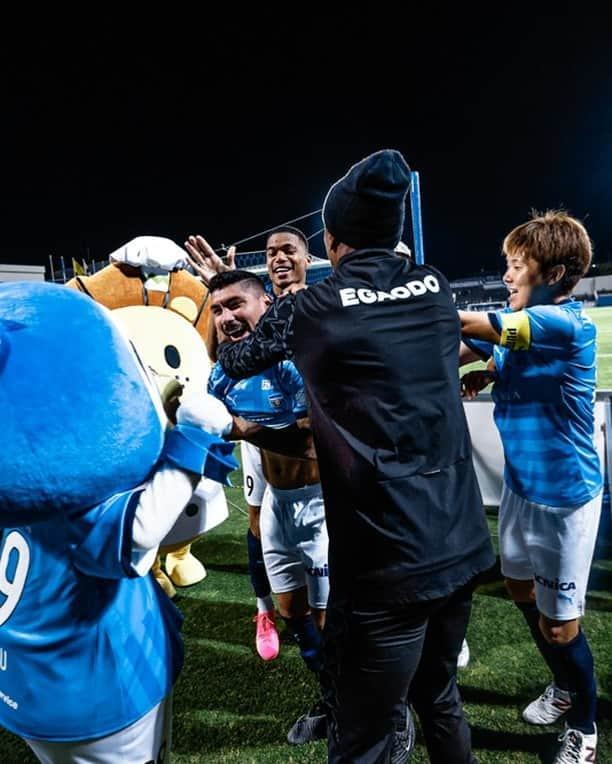 横浜FCさんのインスタグラム写真 - (横浜FCInstagram)「. GAME PHOTOS📷  2023.05.25 ルヴァンカップ GS 第5節 vs サンフレッチェ広島 #ニッパツ三ツ沢球技場  #yokohamafc  #横浜FC  #ルヴァンカップ  #Jリーグ  #JLEAGUE #HAMABLUE」5月26日 12時17分 - yokohamafc_official