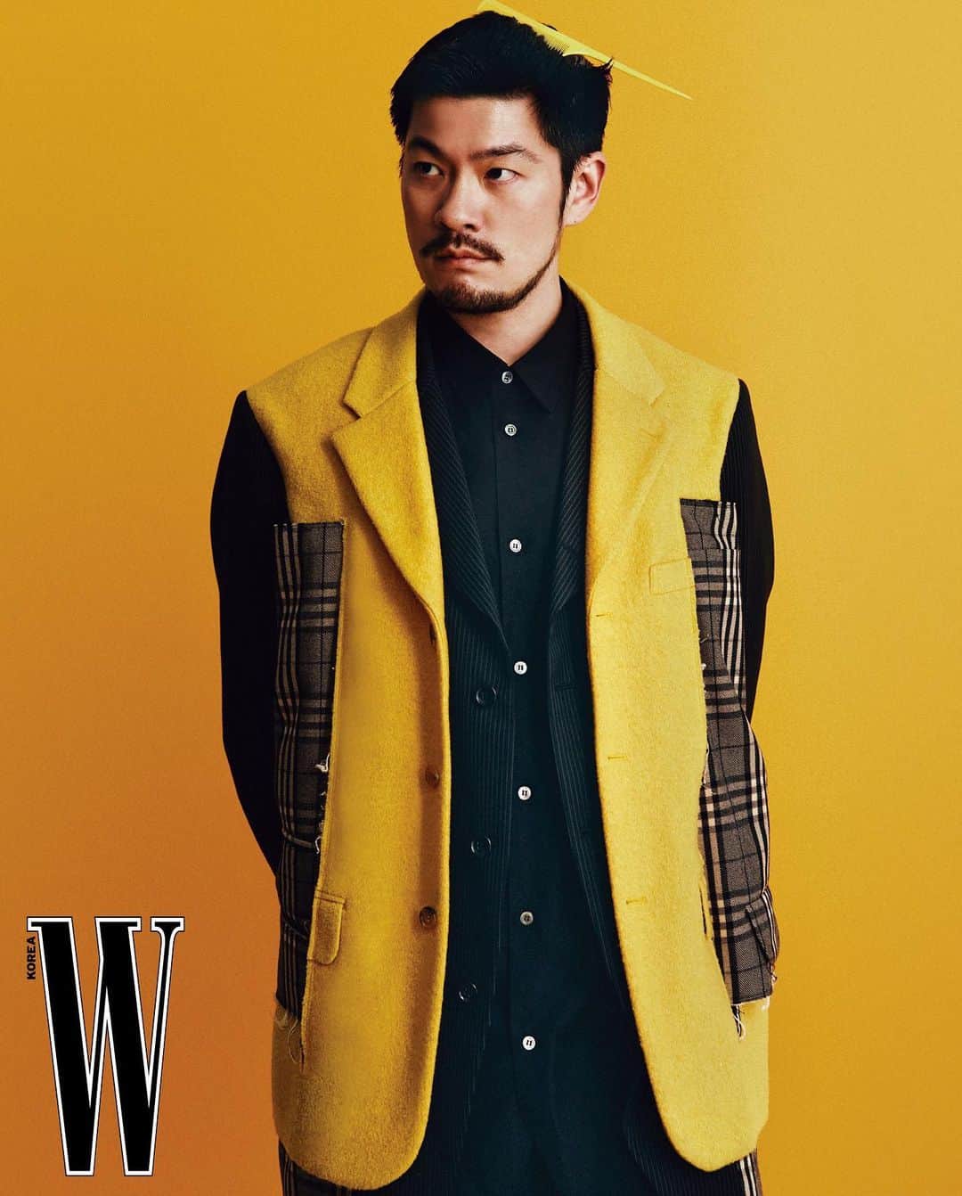 チャン・ギハのインスタグラム：「@wkorea 😙🎵(마지막 세 컷 = B컷)」