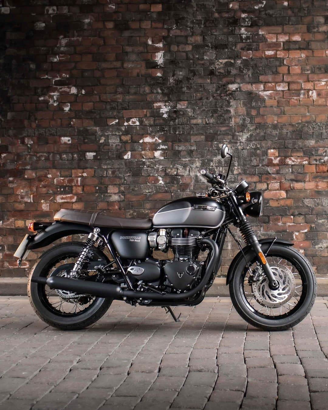 Triumph Motorcycles Japanさんのインスタグラム写真 - (Triumph Motorcycles JapanInstagram)「トライアンフトータルケアでは点検整備、延長保証、ロードアシスタンスなど幅広いサービスと製品を取り揃え、オーナー様に特別なサポートをご提供しております。  #TriumphTotalCare #トライアンフ #バイク #バイク好きな人と繋がりたい #バイクのある風景 #バイクが好きだ #バイク好き #バイク乗りと繋がりたい #理想のライドがそこにある #triumph #ForTheRide #OfficialTriumph #TriumphMotorcycles」5月26日 13時02分 - triumph_motorcycles_japan