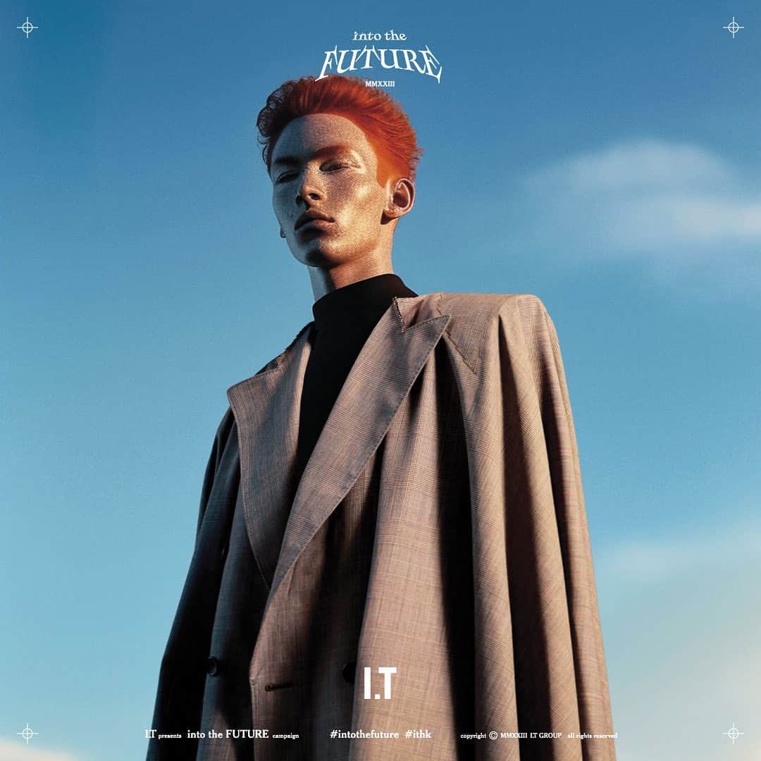のインスタグラム：「"Into The Future" represents a fusion of creativity and technology that is sure to capture the imagination of fashion enthusiasts worldwide. With AI drawing and photography techniques, this visionary project showcases the latest collections from world-renowned fashion brands in a way that is both daring and distinctive.  Join us as we embrace the future of fashion. - #intothefuture #ITHK #midjourney - Creative: @leungmo / @inggradwantmagic  Stylist: inggradshek Style Assistant Moon, Kammie, Vanessa, Kristen Photo: leungmo Photo assistant: sammy Lo Photo Retoucher: Kim Ho"」