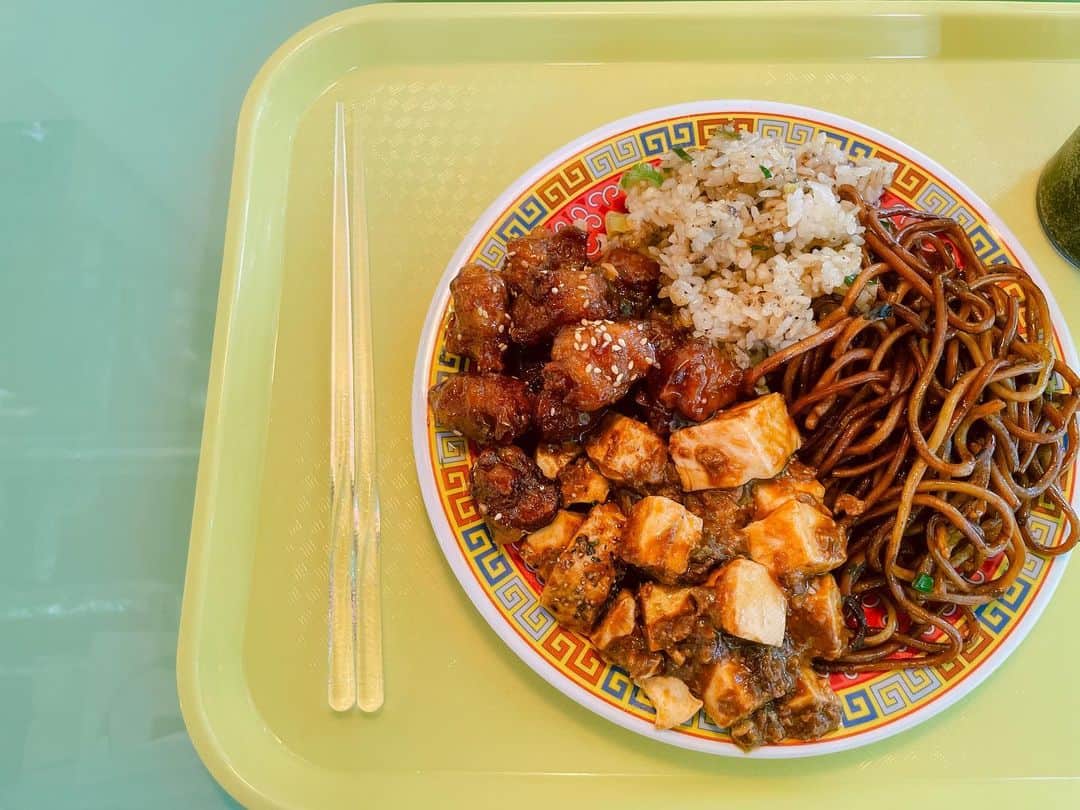 のインスタグラム：「ララランチ🤍🧚‍♀️  めちゃ美味しかった @oscaramericanchinese」
