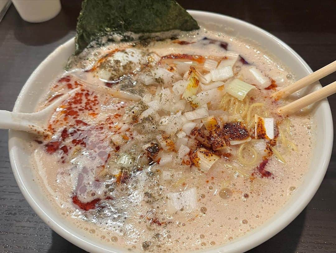 新山士彦さんのインスタグラム写真 - (新山士彦Instagram)「久しぶりのマツヨシ大飯店 最高すぎ…」5月26日 14時50分 - sayaka_no_niiyan