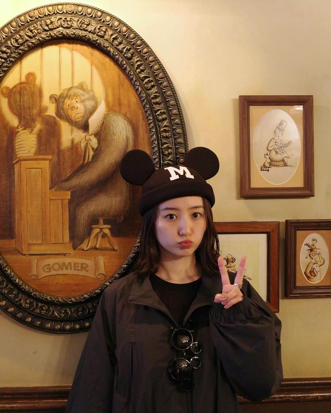 高田里穂のインスタグラム：「ちゃす。 こぐまかわいい。  🧸 #きょうのたかだ　 #カントリーベアシアター」