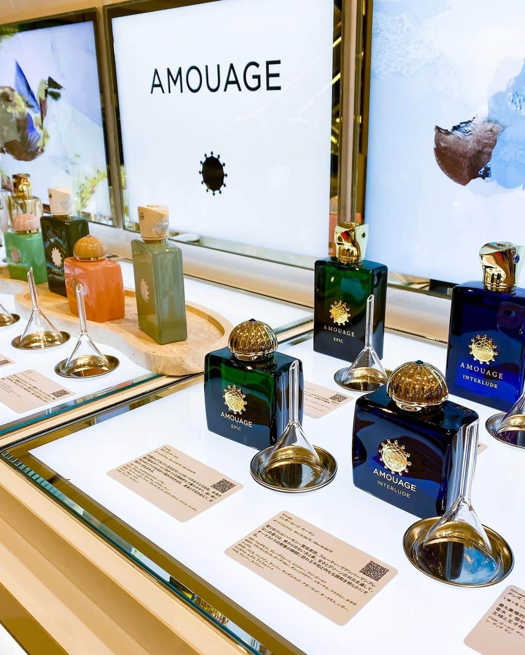 HANKYU.MODEさんのインスタグラム写真 - (HANKYU.MODEInstagram)「. HANKYU BEAUTY FRAGRANCE Until 5/30 At 2F,3F HANKYU BEAUTY   7F HANKYU BEAUTY MAISON   オンラインで、店頭で！ お気に入りの香りが見つかる、3週間。  阪急うめだ本店で3週間のフレグランスイベントを開催。旬のフレグランスのご紹介や、HANKYU BEAUTYだけの限定・先行アイテムも登場。  オンラインではHANKYU BEAUTYバーチャルストアや、自分にぴったりのフレグランスを見つけられる香水占いも！ 詳しくはプロフィールURLをチェック！@hankyumode  Page1-3 【NOSE SHOP(ノーズショップ)】 At 2F Promotion Space21 Until 5/30   Page4-6 【TOM FORD(トムフォード)】 At 2F Kireikirei Studio Until 5/30  Page7-8 【MCM(エムシーエム)】 At 2F Kireikirei Studio Until 5/30  #hankyumode #hankyu #阪急うめだ本店　#阪急本店 #うめはん #香水  #フレグランス #fragrance #オードパルファン #NOSESHOP #ノーズショップ #Amouage #アムアージュ #TOMFORD #トムフォード #先行販売 #MCM #エムシーエム」5月27日 12時00分 - hankyumode