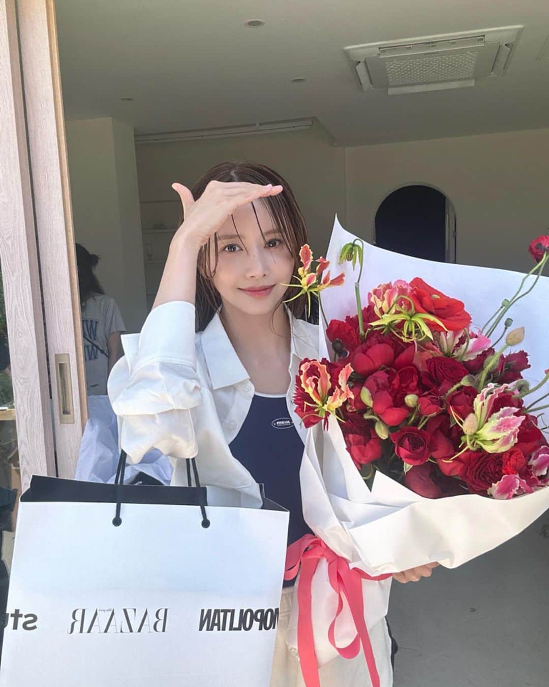 ハン・ボルムのインスタグラム：「내사랑 샘들 🥰」
