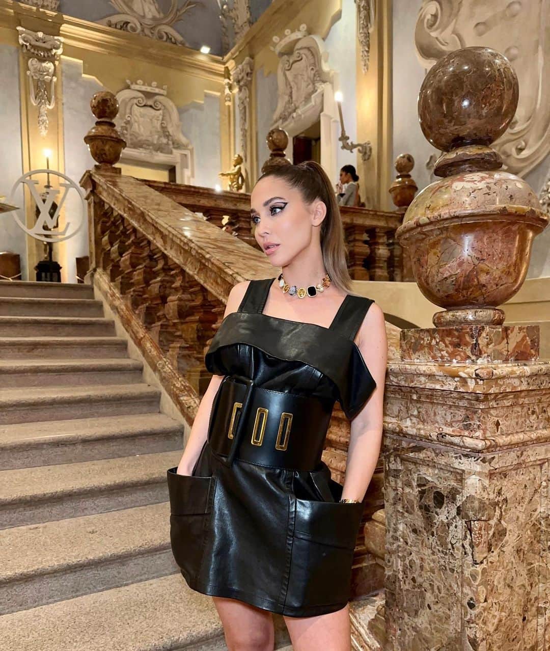 アン・キャサリン・ボメルのインスタグラム：「@louisvuitton Cruise 2024 was my first cruise show and I am beyond grateful to have seen @nicolasghesquiere and his teams vision,dedication & passion myself. Second slide you will see all the aquatic mermaid to land inspired looks of the #LVCruise24」