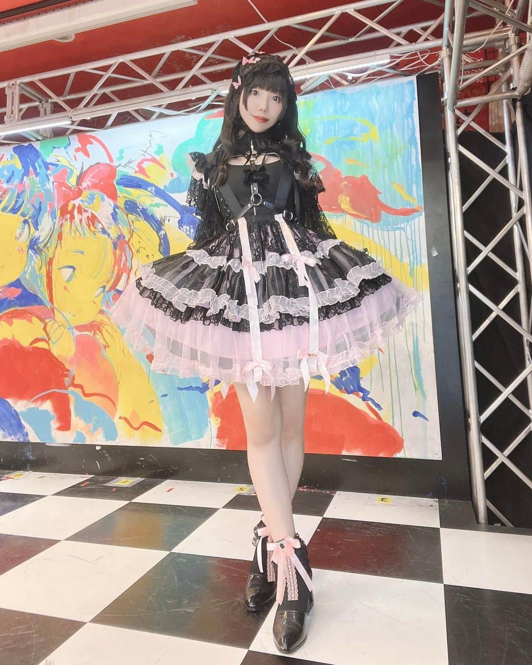 相沢梨紗さんのインスタグラム写真 - (相沢梨紗Instagram)「👼🖤🩷🖤  #angelslolita #lolita #ロリィタ #ロリータファッション #相沢梨紗 #idol #japan #popculture #kawaii #pletty #lolitafashion #harajuku #harajukufashion #model #asiangirls #asianbeauty」5月26日 15時59分 - risacheeese