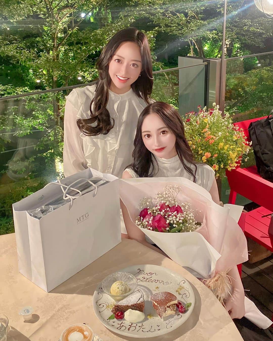 のインスタグラム：「テラス最高すぎた☀︎ ラブリーあおたん最後のお誕生日月間楽しんでね🎂💓  #napule」