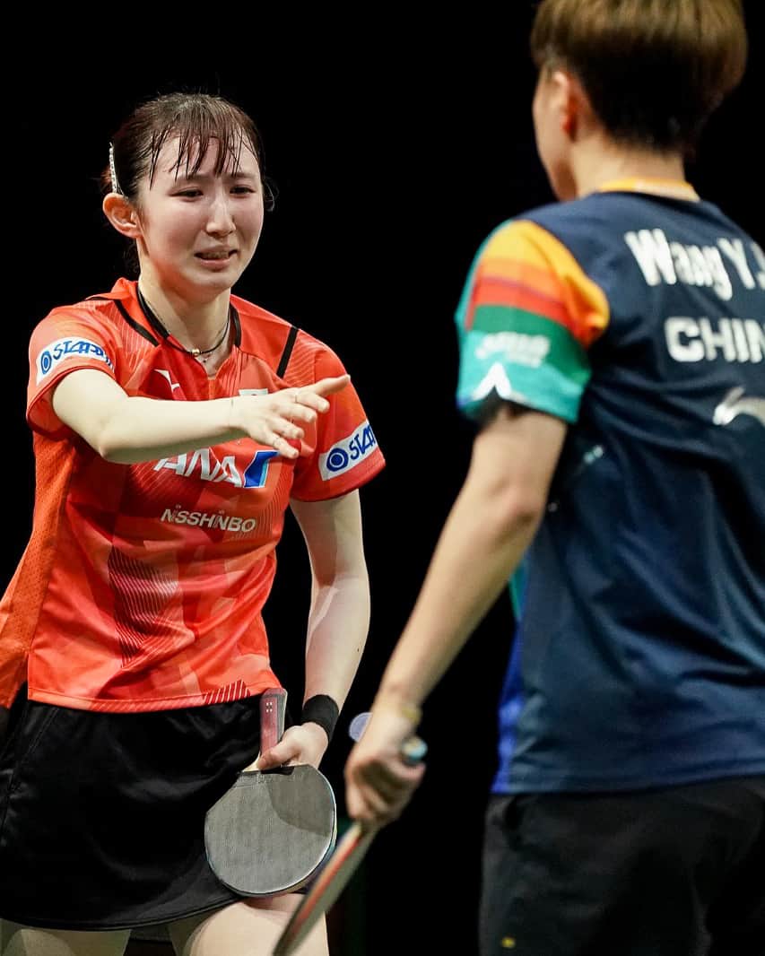 ITTF Worldさんのインスタグラム写真 - (ITTF WorldInstagram)「JUST WOAH! World No. 10 Hina Hayata held her nerves to earn a stupendous 4-3 victory over No. 3 Wang Yidi in an extraordinary game 🔥🔥🔥  Catch all the #Durban2023 action LIVE on http://youtube.com/WTTGlobal and http://worldtabletennis.com/livevideo 📺  Grab your tickets now 🎟 bit.ly/Durban23Tix  #tabletennis #pingpong #ITTFWorlds2023」5月27日 3時20分 - wtt