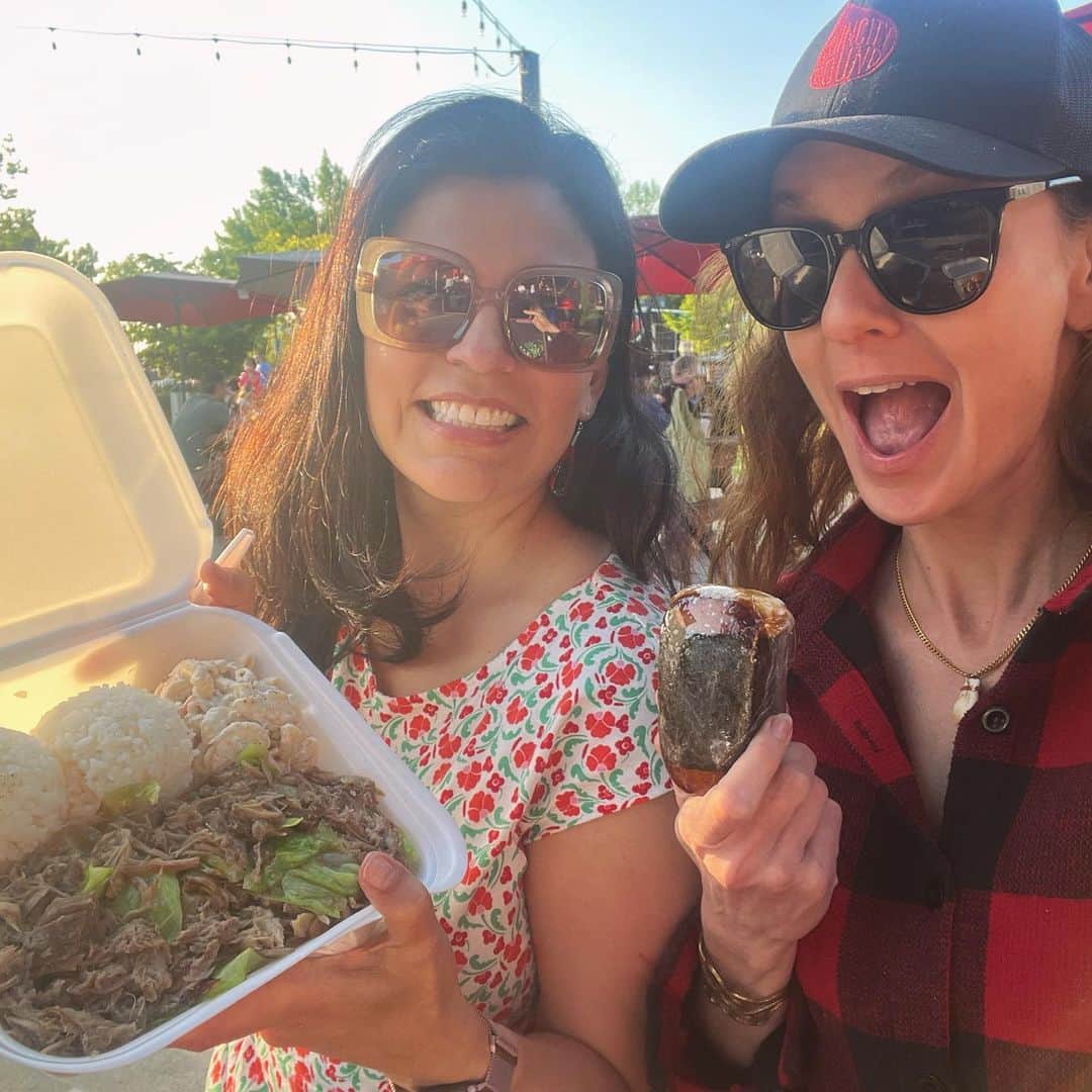 サラ・ウェイン・キャリーズのインスタグラム：「plate lunch + PDX + @nicads = who could ask for anything more?」