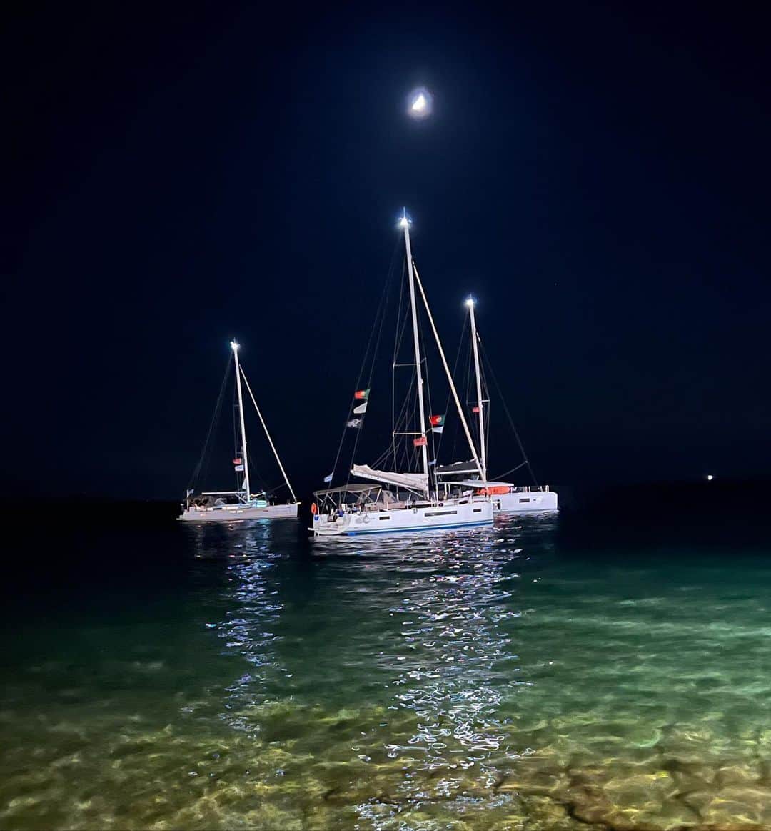 ルイス・グローバーさんのインスタグラム写真 - (ルイス・グローバーInstagram)「Mykonos island Greece 🇬🇷」5月27日 4時07分 - louiseglover