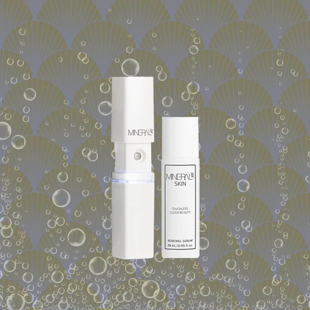 Mineral Airのインスタグラム：「Dive into a world of hydration! Experience a splash of moisture that leaves your skin feeling refreshed and rejuvenated. Embrace your inner Ariel and let your skin's natural radiance shine! 🧜‍♀️ 🐚」