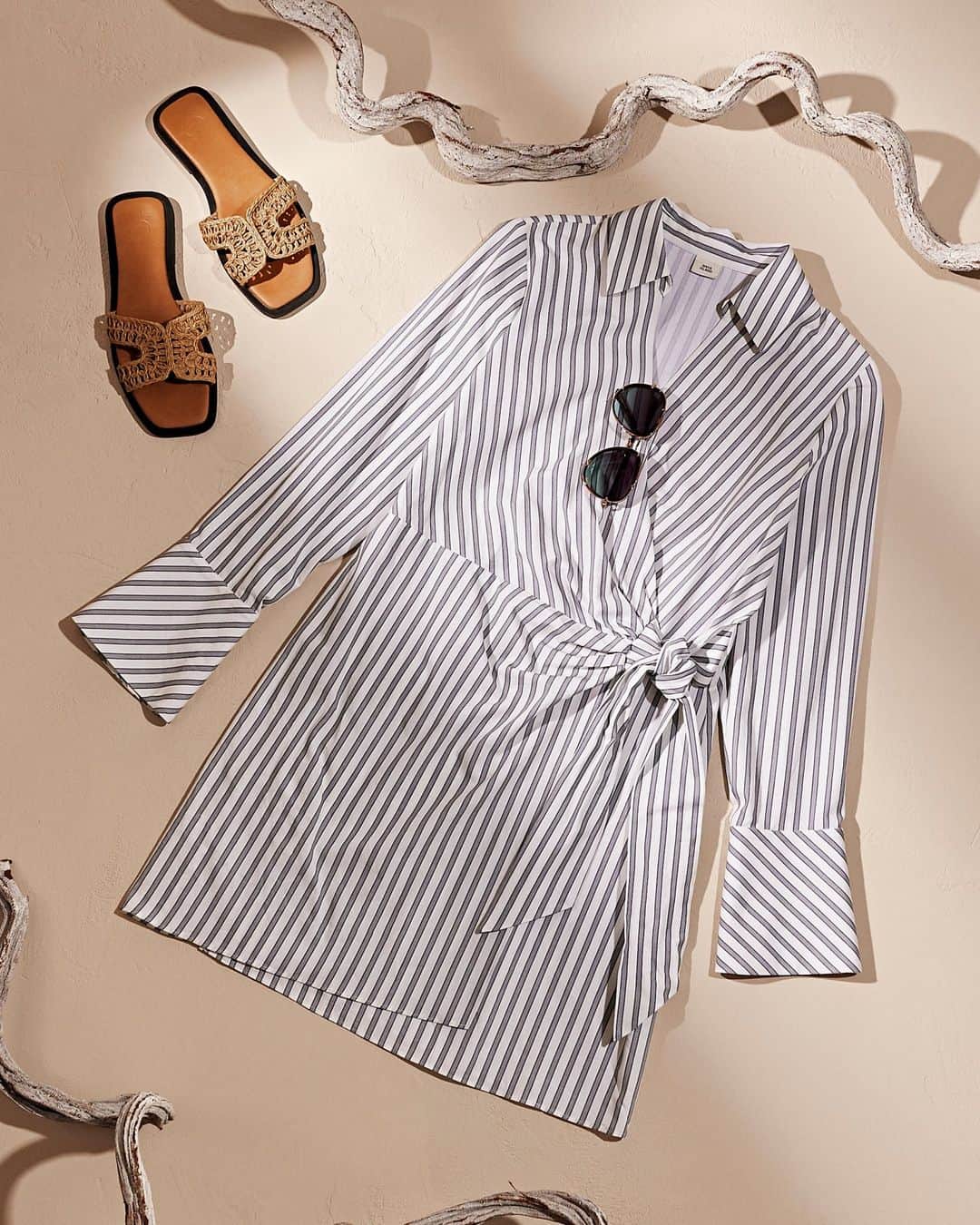 River Islandさんのインスタグラム写真 - (River IslandInstagram)「Pub gardens. Lunch with the girls. Family BBQs. These dresses will see you through them all: compliments included. . #ImWearingRI #Linkinbio to shop  Coming soon! Stripe Shirt Dress - 753956  Tan Woven Sandals - 755237 Black and White Crochet Dress - 753766 Black Woven Sandals - 755238」5月27日 4時00分 - riverisland