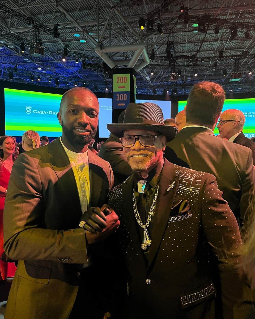 ジェイミー・ヘクターのインスタグラム：「The Message “it’s like a jungle sometimes” @mellemelglover #robinhoodgala trend setter」