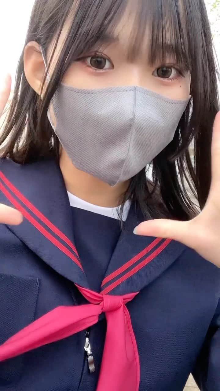 【TikTok】高校生エンタメ研究所のインスタグラム：「JC2 ななちゃん☆ 恐ろしく人気急上昇中💁 ⁡ すごいポテンシャルだー👏✨  ストーリーでも紹介したけど みなさんからのリクエストで 投稿にも載せさせて頂きます🥳♫ ⁡ ⁡ 【本日のモデルさん】 @nana101381 ⁡ TikTok ⇒ なな ⁡ いつも見てくれて ありがとうございます✩ ⁡ 全国の皆さまが推してる 高校生をご紹介👼 ⁡ リール投稿はDM投票制で 選出させて頂いてます。 #TikTok総選挙 ⁡ 『今、日本一モテてる高校生』 をリアルに掲載しているメディア ⁡ 全国の芸能事務所 各メディア、雑誌の編集部 レコード会社も含めた プロデューサーの方々と 提携しています！ ⁡ 次世代スター発掘などにも 貢献できれば光栄です。 ⁡ ⁡ 〜運営からのお願い〜 ⁡ いいね！お気に入りボタン！ ポチッとして頂けると嬉しいです👍 ⁡ また、投稿の下にある 飛行機マークを押してシェアして いただけると喜びますっ‪⸜‪‪☺︎‬⸝‬‪‪ ⁡ 初めましての方は フォローよろしくです！😘 ⁡ #jc  #jc2   #jcブランド  #女子中学生  #可愛い女の子 #tiktok #ティックトック #美少女  #japanesegirl  #tiktokjapan  #japanesetiktok」