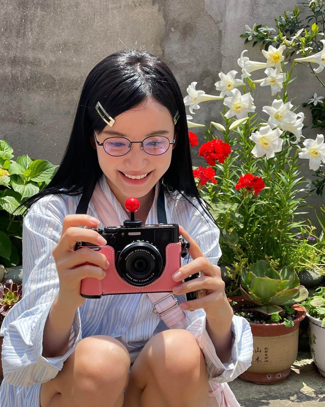 リン・シャオザイのインスタグラム：「🦋💓」
