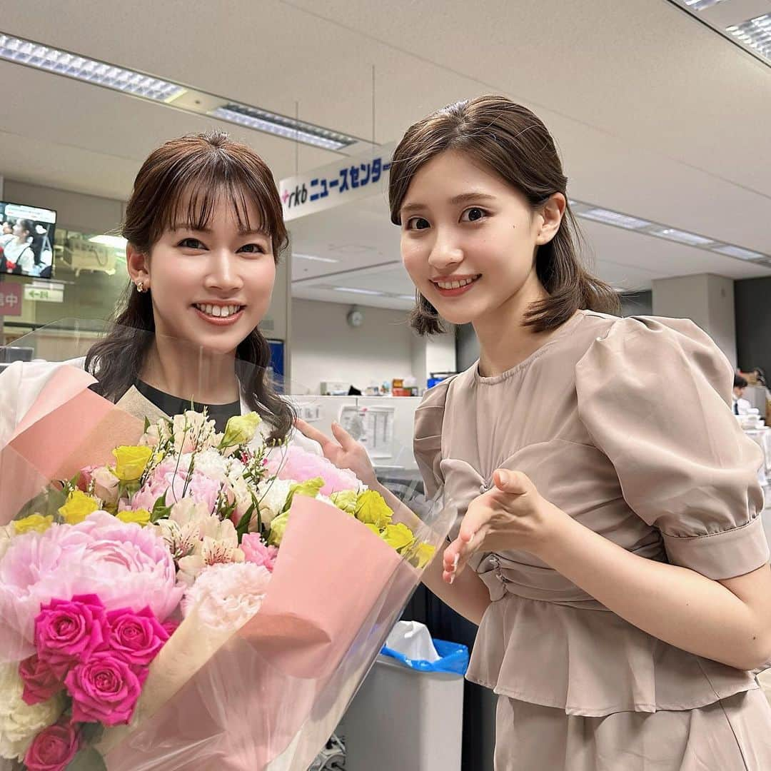 本田奈也花さんのインスタグラム写真 - (本田奈也花Instagram)「くるみさん、1年半お疲れ様でした🙇‍♀️💕 いつも明るくて朝のニュースもいつも見ていました✨ 寂しくなりますが、新天地でのご活躍を心からお祈りしています☺️ #rkb#坂本くるみ　アナ#本田奈也花#アナウンサー#福岡#送別会#ありがとうございました」5月26日 20時41分 - nanaka_honda