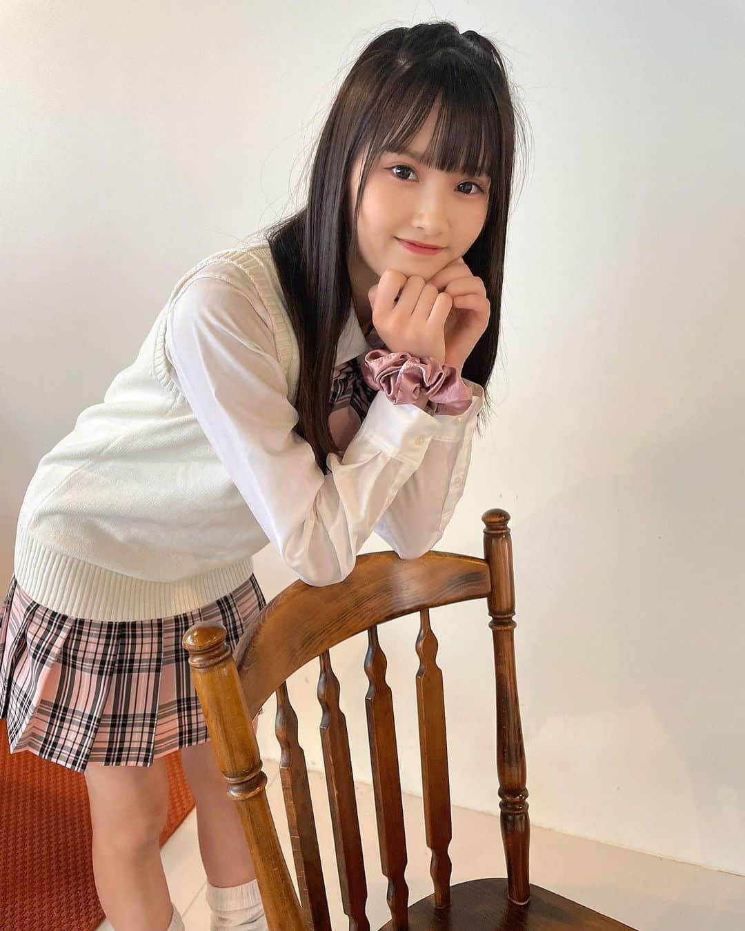工藤咲姫のインスタグラム：「🦷は大事！！♡   #歯大事  #歯科治療  #制服  #ピンクスカート  #jk  #工藤咲姫」