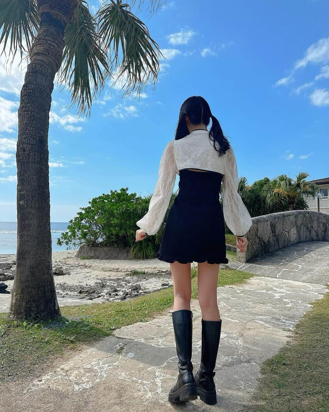 八木ひなたさんのインスタグラム写真 - (八木ひなたInstagram)「・  ・  奄美大島の海きれいだった🌊🌴  ・  ・  ・  #自撮り #selfie #セルカ #fashion #love #メイク #instagood #code #selca #selfie  #셀카그램 #today #ootd #dailylook #instagood #いいね返し#instalike #instafashion #followme#アイドル#奄美大島#奄美#海#黒髪#黒髪ロング」5月26日 20時57分 - yagihinata