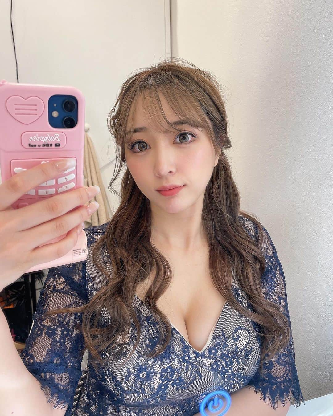 石田みかのインスタグラム：「えっちなお姉さん以外の見られ方がない . . . #自覚してるから許して #japanesegirl #japanese #tokyo #日本女孩 #我的最愛」