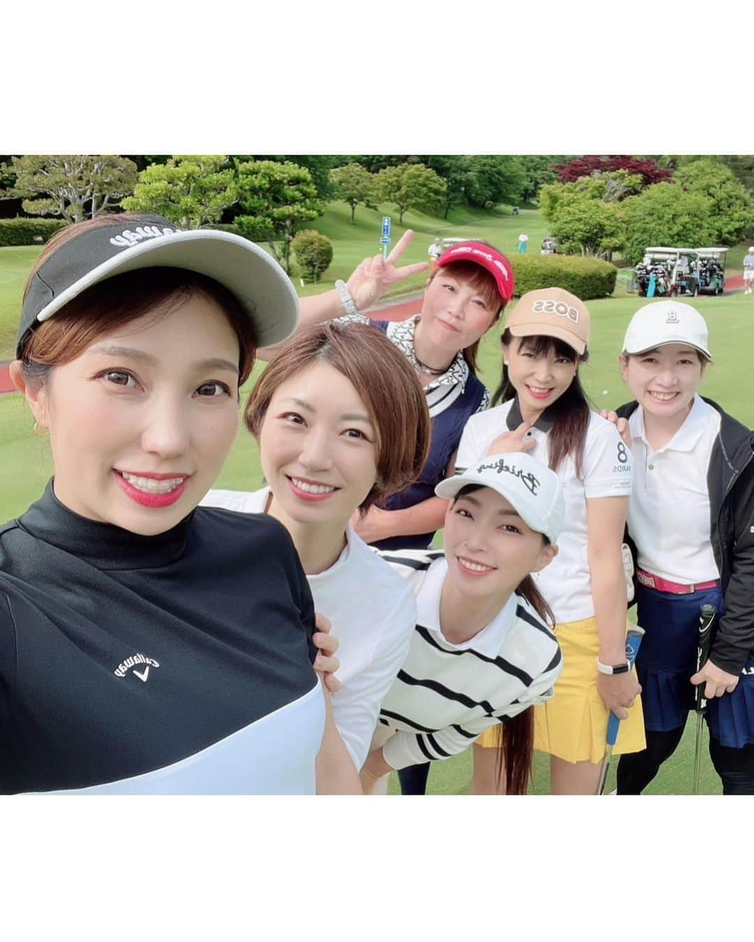 Alyssaさんのインスタグラム写真 - (AlyssaInstagram)「まきてぃのボスの会社コンペ⛳️ お招きいただき、ありがとうございます🥺✨  この時期の　#東名カントリークラブ は初めて。  調子が悪く、スコアは恥ずかしい感じになってしまいましたが、 お友達に会えて嬉しかったし、 同伴者様とキャディさんに恵まれて 楽しい1日でした⛳️✨  女子ブービーで豪華なフルーツ盛り合わせいただきました💛 ビールもたんまりお土産いただき、感謝感謝です🥹✨  次こそ、頑張るぞ⛳️  #instagolf #golstagram #골프스타그램　#ゴルフ #golf #골프연습 #골프 #ゴルフ女子 #女子ゴルフ」5月26日 21時07分 - alyssa_golf