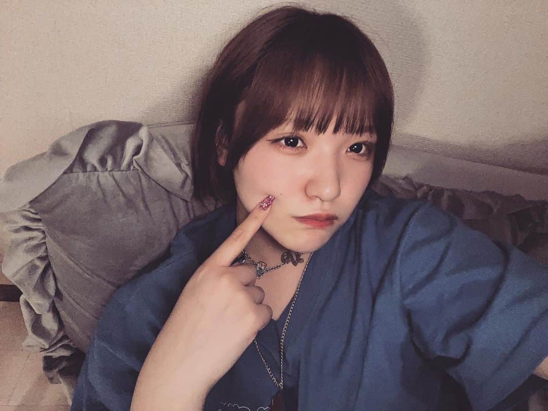 のインスタグラム：「ᜊ  ショートどう？🥺 　 　 #ももひめもりー #清野桃々姫  #momohime  #โมะโมะฮิเมะ #PrincesaDurazno #love #idol  #Japan #ญี่ปุ่น #TalkBox #humanbeatbox #beyooooonds #helloproject   ※ポニーテールしただけです （ウルフ毛はみ出てこうなる🐺）」