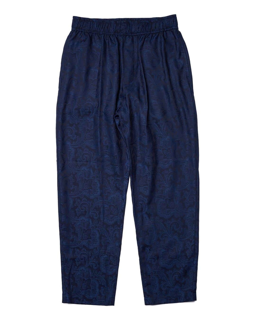デラックスさんのインスタグラム写真 - (デラックスInstagram)「DELUXE 2023Spring&Summer collection   COHIBA shirts BAROCK pants  Will be available on our website.  2023.05.27(sat)11:00am  #deluxe_jp」5月26日 21時23分 - deluxe_jp