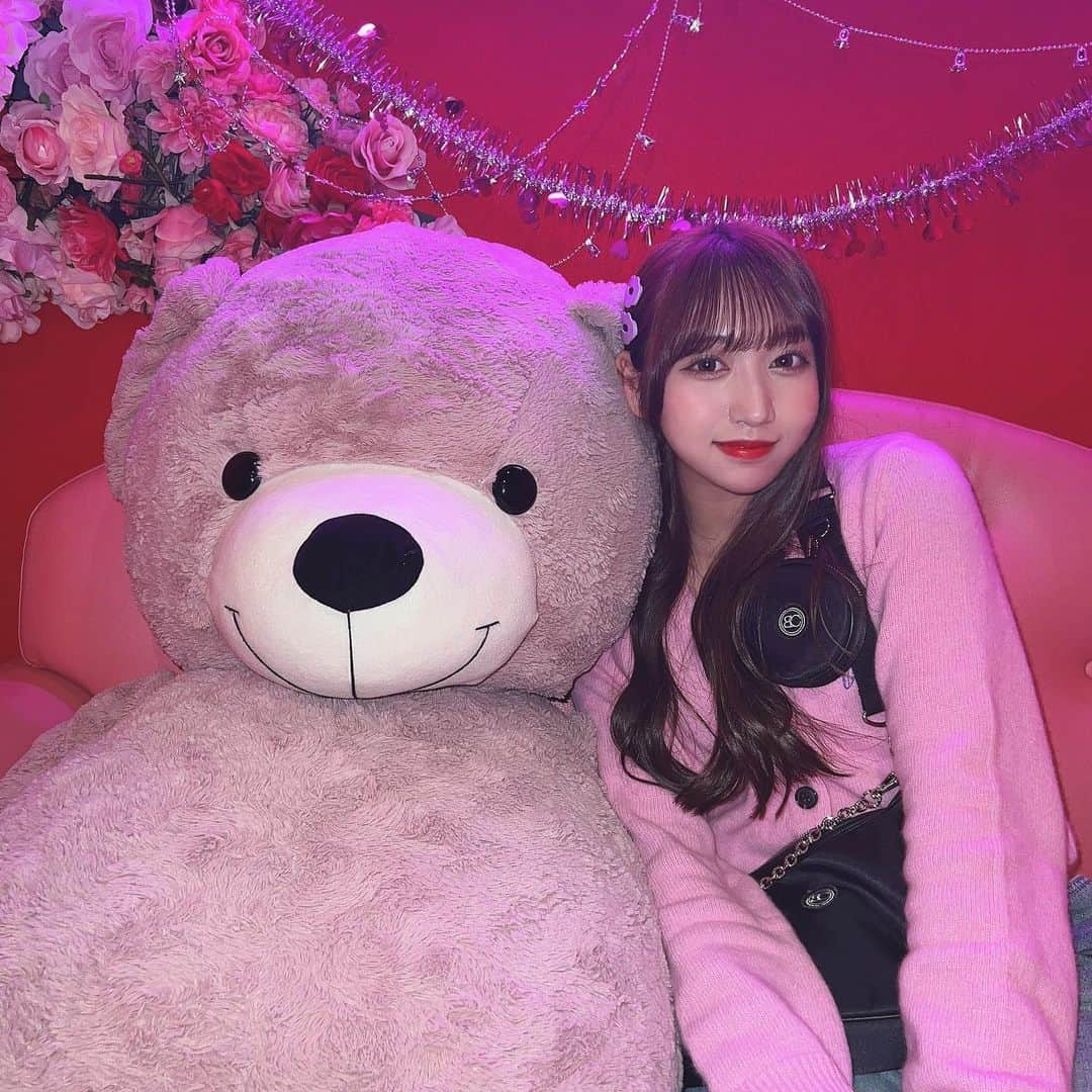 後藤陽菜乃のインスタグラム：「︎✿  ママと #韓美 に行ってきた☺️ 店内めちゃくちゃ可愛い︎💕︎  美味しいもの食べてるとき幸せ🤭🤍   #韓美 #小倉 #韓国料理 #fashion #hinacode #mardimercredi #shein #sheinコーデ #basiccotton  #ロングヘア #韓国ファッション #ootd #followｍe」