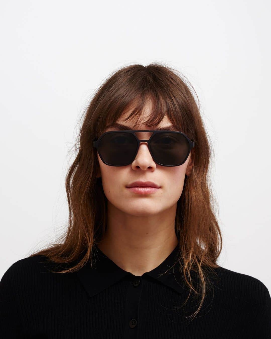 MYKITAのインスタグラム：「The cool calm of HYDRA – a Seventies sporty shape reinvented in the high-tech MYLON material.  Find your sunglasses style in our Summer Essentials edit. Link in bio.」