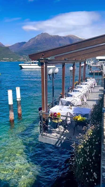 Padgramのインスタグラム：「Scenes from Lake Como 🩵  Credit 🎥 @pinkines   #pgdaily #pgstar#pgcounty #sea #planetgo#planet #planetearth #amazing #awesome #nature」
