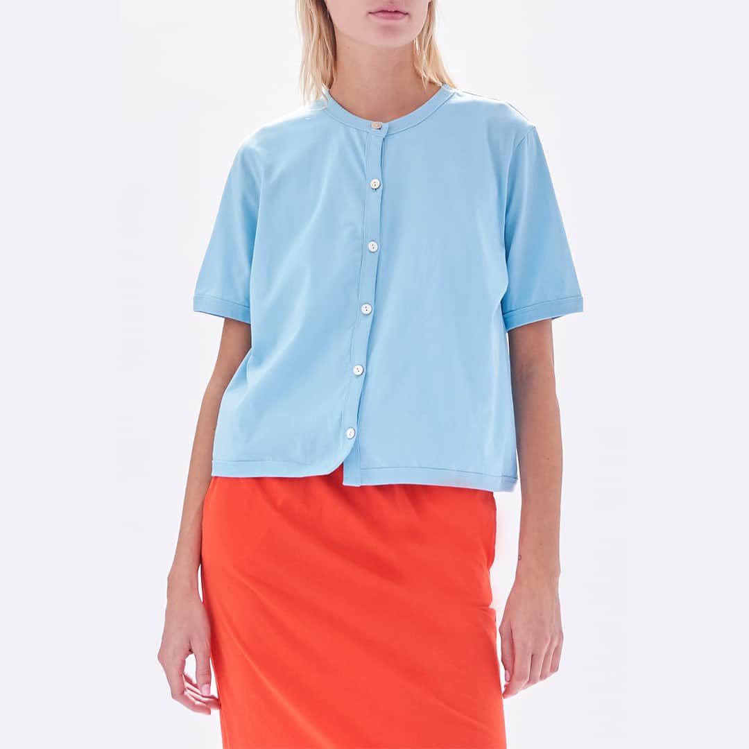デミリーのインスタグラム：「Introducing the Play With Colors Capsule, a vibrant collection of spring separates meant to be effortlessly mixed, matched, or layered!」