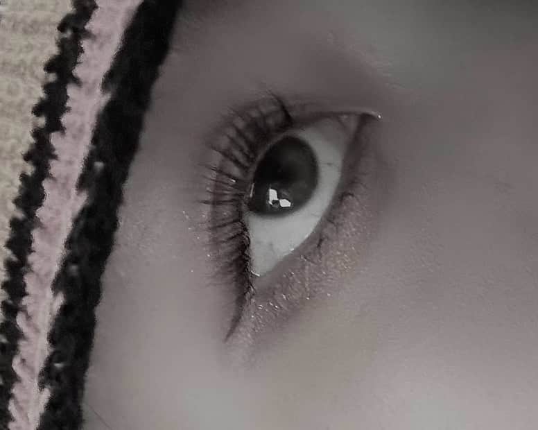 相羽瑠奈のインスタグラム：「まつ毛パーマ 👁️ いつも、目尻は自然になるように流してもらってます😌 丁寧な施術ありがとうございました🩶@eyelash__rimi」