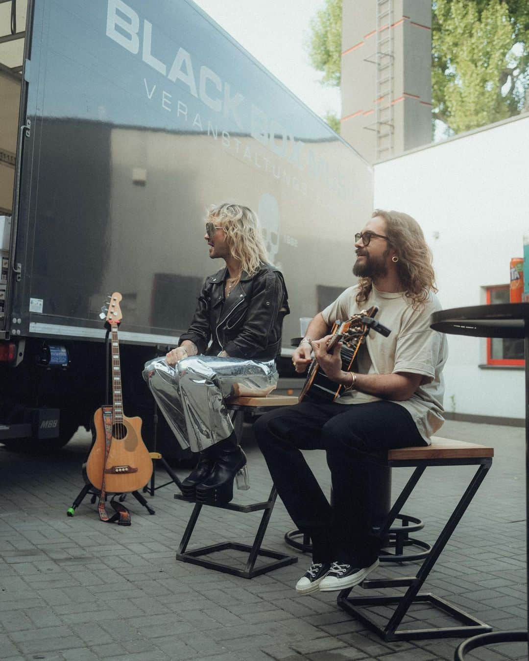 Tokio Hotelさんのインスタグラム写真 - (Tokio HotelInstagram)「Krakow! Thanks for the amazing final of our tour. ❤️  📸 @leonschlesselmann」5月26日 22時29分 - tokiohotel