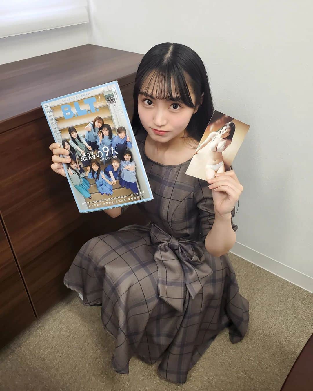 郡司芹香のインスタグラム：「B.L.T.7月号🫶🏻⁡ ⁡本日！5月26日発売です！！！⁡ ⁡スタッフの皆様のお力で本当に素敵な写真を撮っていただきました！！！🫶🏻⁡ 自分で言うのもなんですが……とても……  #せりかわいい です^^ セブンネットで購入すると特典のポストカードも付いてきますので、そちらも良かったら宜しくお願い致します🫶🏻⁡ ⁡(プロフィールにリンク貼りました！⁡)⁡⁡ ⁡⁡ ⁡⁡⁡ ⁡ .⁡ ⁡.⁡ ⁡.⁡ ⁡#BLT ⁡ ⁡#MYFirstBaes #マイファーストベイズ ⁡ #マイベイ #郡司芹香」