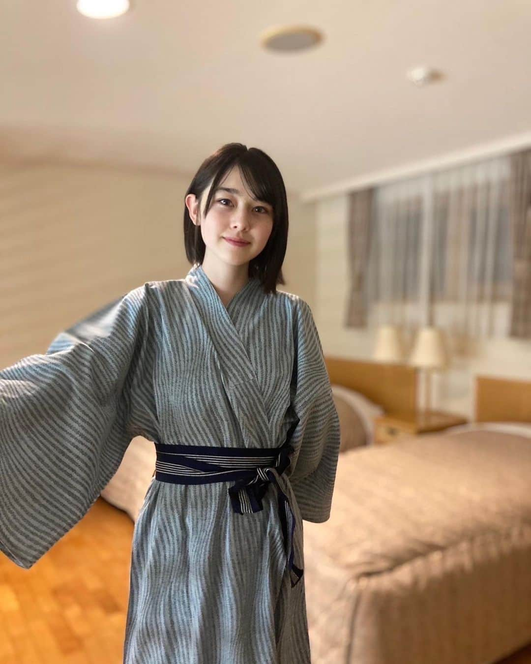 石川花さんのインスタグラム写真 - (石川花Instagram)「パート1 🩶」5月26日 22時39分 - hanna_ishikawa_