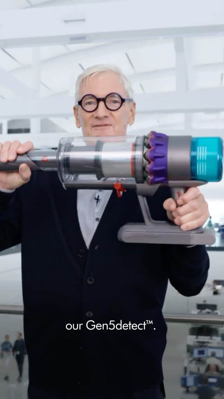 Dysonさんのインスタグラム動画 (DysonInstagram)「James Dyson introduces the Dyson