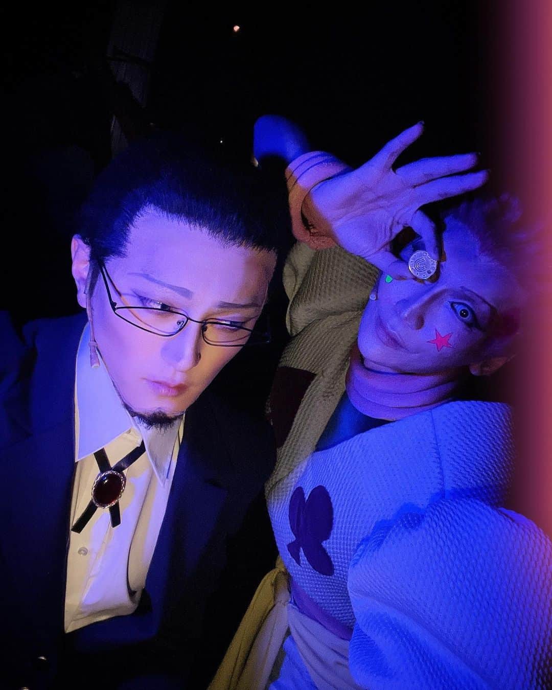 丘山晴己のインスタグラム：「With Goto #hunterxhunter #hunterhunter #hunterstage #hisoka #leorio #animemakeup #musical #cosplay #play #japaneseanime #trendstage #2023」