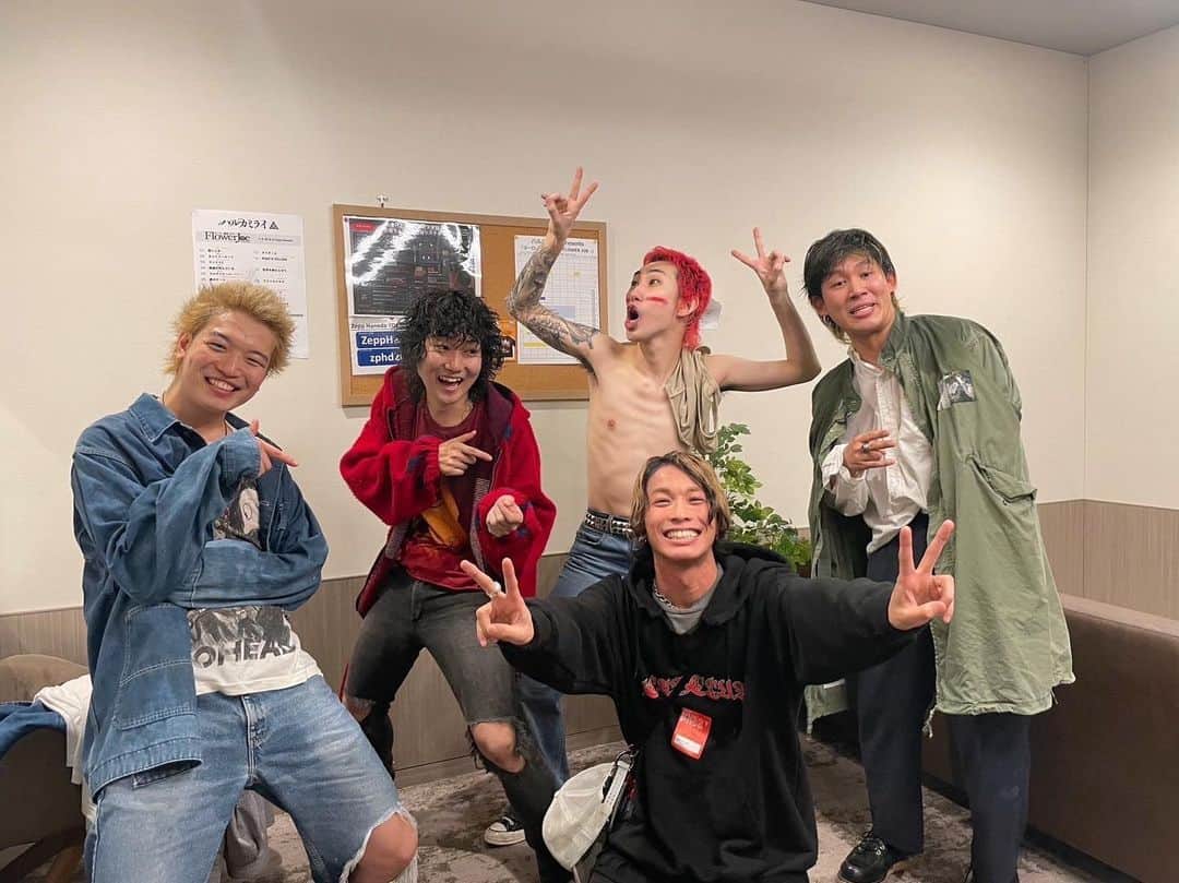 あきらかにあきらのインスタグラム：「ハルカミライ見に行った！ 最高でした！だいすっきゃーーー！ #ハルカミライ」