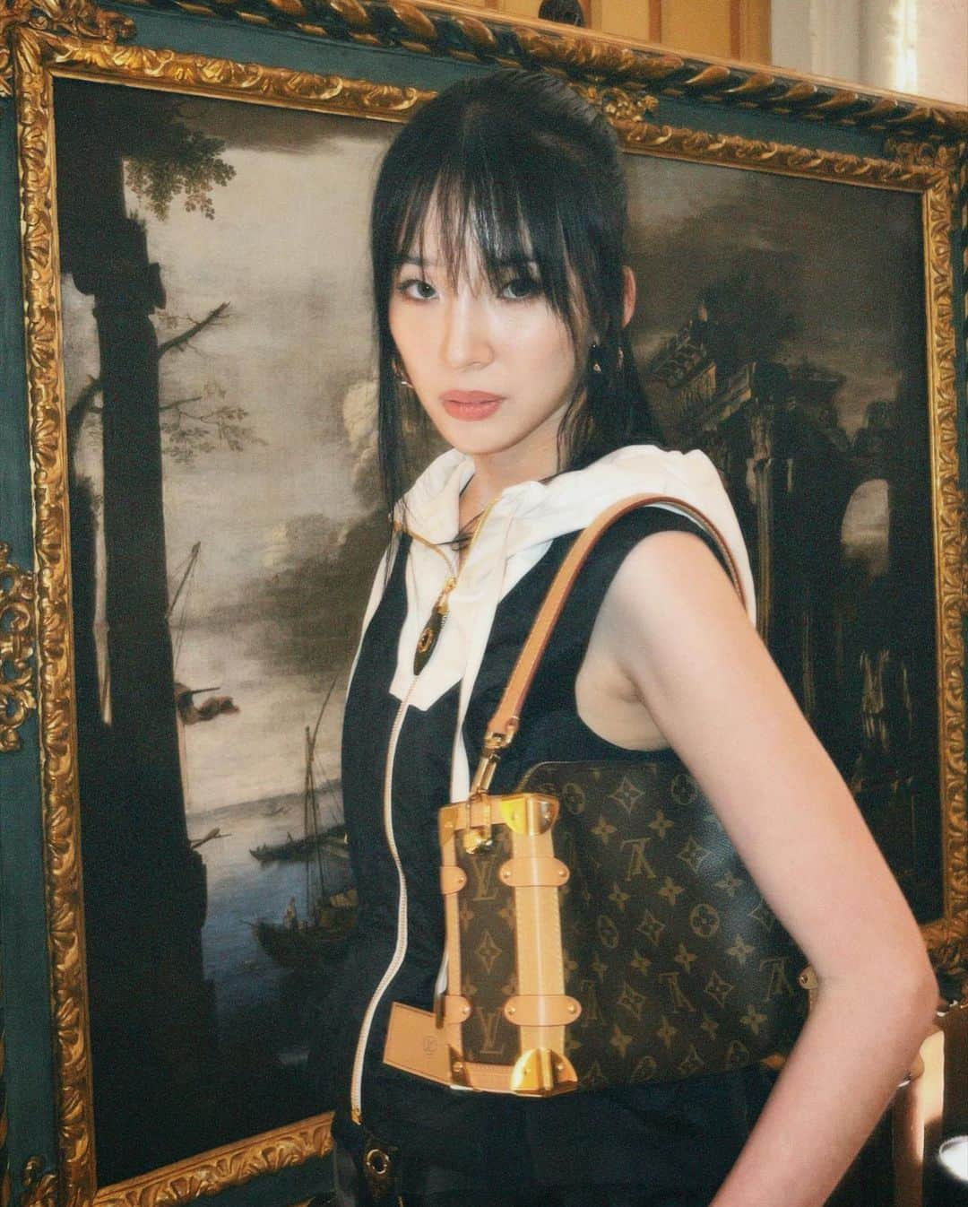 アイリーン・キムさんのインスタグラム写真 - (アイリーン・キムInstagram)「From Seoul to Italy! Thank you for having me @louisvuitton 🤍 #LVCRUISE24」5月26日 22時59分 - ireneisgood