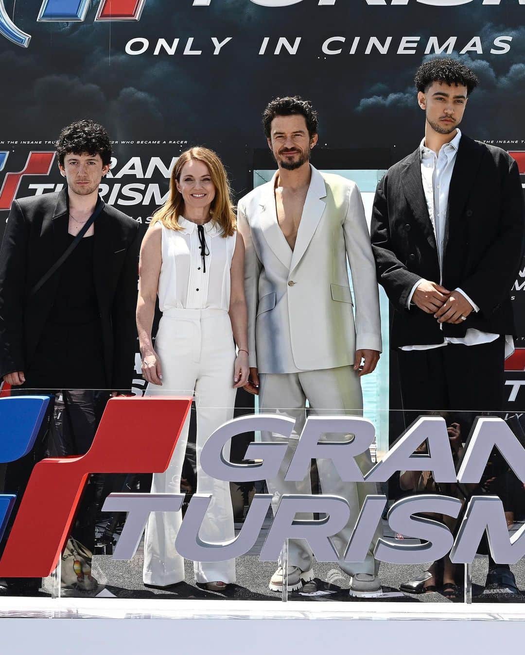 Just Jaredさんのインスタグラム写真 - (Just JaredInstagram)「Orlando Bloom & Geri Halliwell join co-stars Archie Madekwe & Maximilian Mundt at the photocall for their new movie "Gran Turismo" held during the 2023 Cannes Film Festival. #OrlandoBloom #GeriHalliwell #ArchieMadekwe #MaximilianMundt #GranTurismo #Cannes Photos: Getty」5月26日 23時24分 - justjared