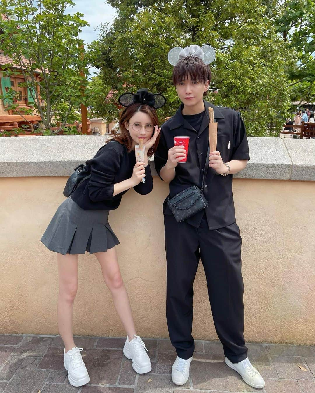 井深克彦さんのインスタグラム写真 - (井深克彦Instagram)「. Tokyo Disney Land🐭🏰🎈  アケちゃんと今回はランド☺️ さっちゃんと3人で✌️ めちゃくちゃ笑った☺️  1本目にスプラッシュマウンテンに乗ったから 髪ぐしゃぐしゃ3人組🐻🍯」5月26日 23時51分 - ibuka_katsuhiko