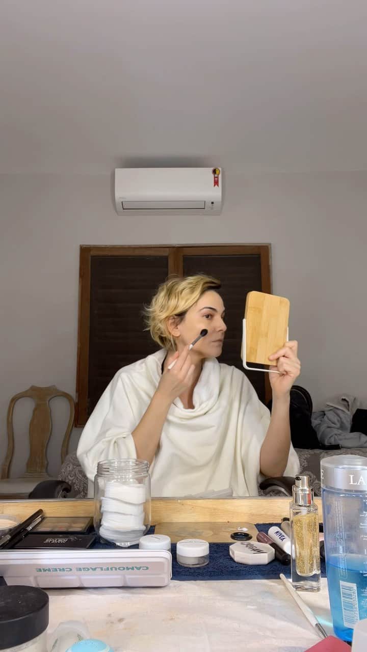 Tainá Müllerのインスタグラム：「Aquela make nada que é tudow.」