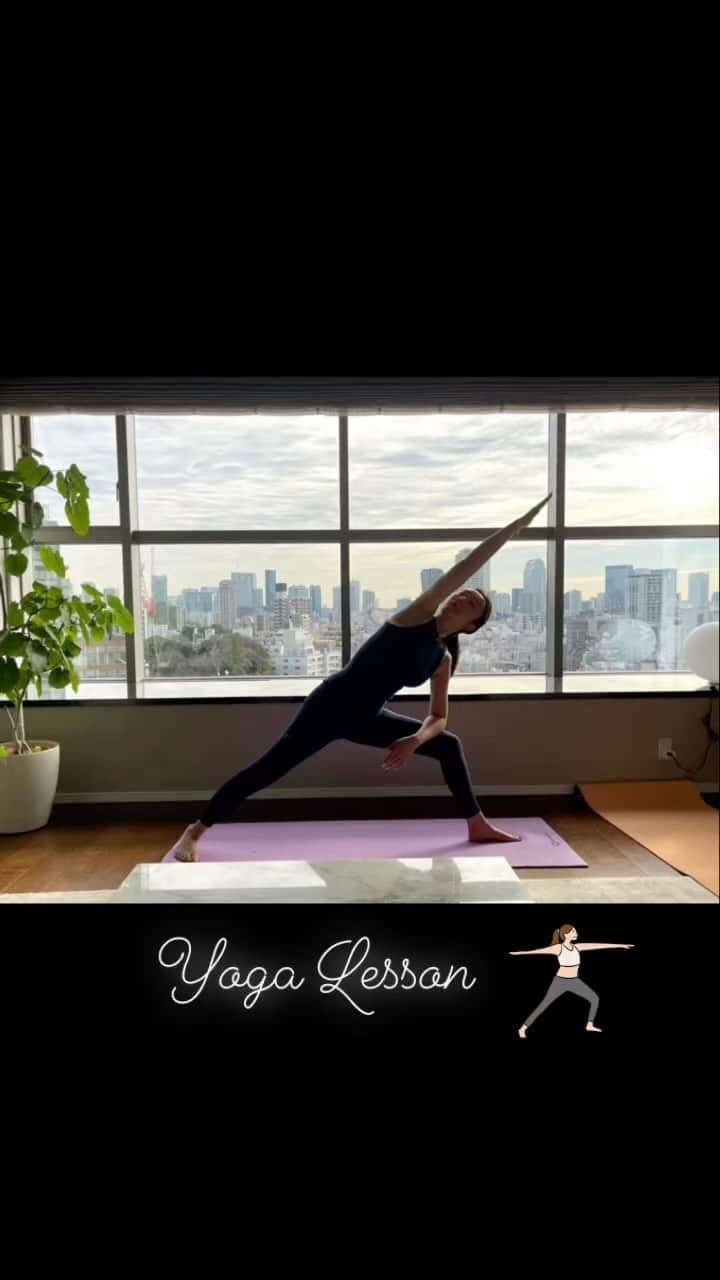 山本未奈子のインスタグラム：「ゆき先生と週2回のヨガレッスン  #ヨガ #yoga #大人をもっと楽しもう #松井ゆき  @yukiiimatsuiii」