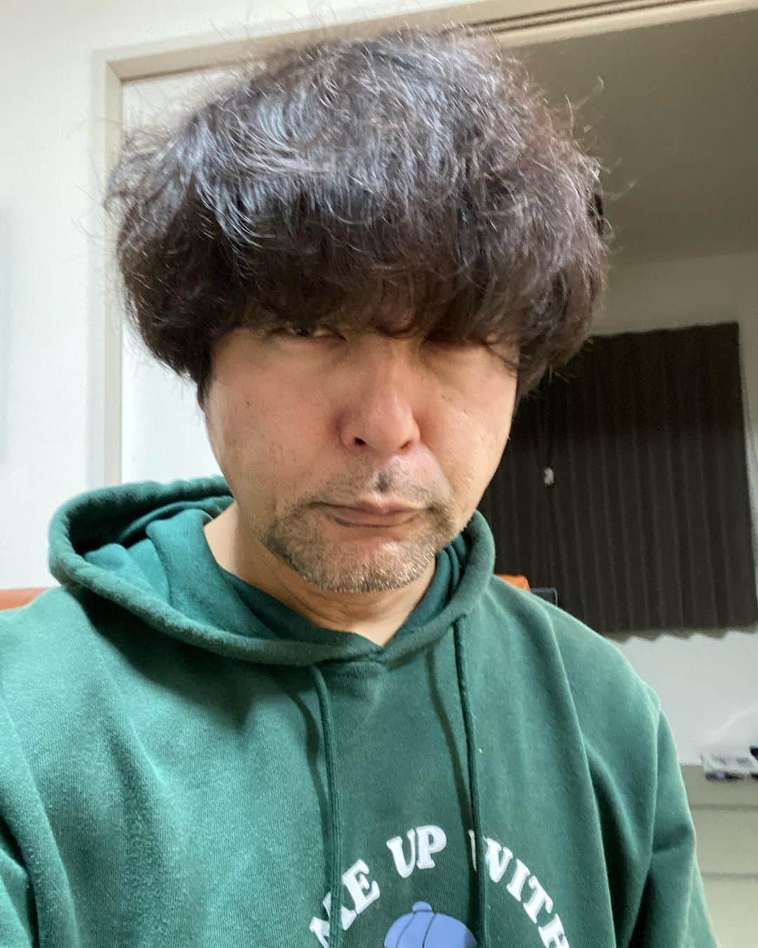 市川ヒロシのインスタグラム：「パーマ前、パーマ中、パーマ後。 そして小澤征悦」
