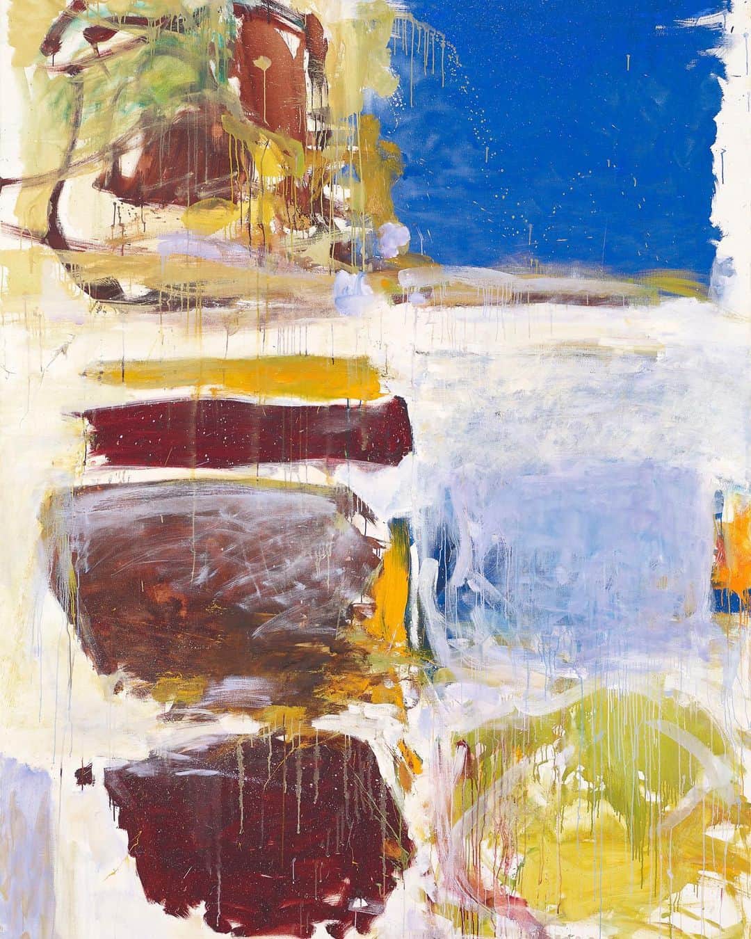 サザビーズさんのインスタグラム写真 - (サザビーズInstagram)「It is almost 100 years since Joan Mitchell, one of the great American abstract painters, was born. In a new Sotheby's interview series, we spoke to two experts on Mitchell’s enduring legacy and growing appeal for collectors—  𝘐𝘴 𝘵𝘩𝘦𝘳𝘦 𝘰𝘯𝘦 𝘵𝘩𝘪𝘯𝘨 𝘺𝘰𝘶 𝘴𝘩𝘰𝘶𝘭𝘥 𝘭𝘰𝘰𝘬 𝘰𝘶𝘵 𝘧𝘰𝘳 𝘸𝘩𝘦𝘯 𝘭𝘰𝘰𝘬𝘪𝘯𝘨 𝘢𝘵 𝘢 𝘑𝘰𝘢𝘯 𝘔𝘪𝘵𝘤𝘩𝘦𝘭𝘭 𝘱𝘢𝘪𝘯𝘵𝘪𝘯𝘨?  𝘚𝘰𝘵𝘩𝘦𝘣𝘺’𝘴 @𝘰𝘵𝘵𝘪𝘭𝘪𝘦𝘤𝘭𝘢𝘪𝘳𝘦: 𝘈 𝘴𝘦𝘯𝘴𝘦 𝘢𝘯𝘥 𝘢 𝘧𝘦𝘦𝘭𝘪𝘯𝘨. 𝘛𝘩𝘢𝘵’𝘴 𝘰𝘯𝘦 𝘰𝘧 𝘵𝘩𝘦 𝘵𝘩𝘪𝘯𝘨𝘴 𝘵𝘩𝘢𝘵 𝘤𝘰𝘭𝘭𝘦𝘤𝘵𝘰𝘳𝘴 𝘢𝘯𝘥 𝘷𝘪𝘴𝘪𝘵𝘰𝘳𝘴 𝘵𝘰 𝘮𝘶𝘴𝘦𝘶𝘮𝘴 𝘳𝘦𝘴𝘱𝘰𝘯𝘥 𝘵𝘰. 𝘐 𝘸𝘰𝘶𝘭𝘥 𝘴𝘢𝘺: 𝘸𝘩𝘢𝘵 𝘥𝘰𝘦𝘴 𝘪𝘵 𝘧𝘦𝘦𝘭 𝘭𝘪𝘬𝘦?  𝘈𝘳𝘵 𝘏𝘪𝘴𝘵𝘰𝘳𝘪𝘢𝘯 @𝘺𝘦𝘴_𝘱𝘳𝘦𝘤𝘪𝘴𝘦𝘭𝘺: 𝘐 𝘭𝘰𝘷𝘦 𝘵𝘩𝘢𝘵. 𝘈𝘭𝘴𝘰, 𝘔𝘪𝘵𝘤𝘩𝘦𝘭𝘭 𝘦𝘯𝘤𝘰𝘶𝘳𝘢𝘨𝘦𝘥 𝘱𝘦𝘰𝘱𝘭𝘦 𝘵𝘰 𝘴𝘵𝘢𝘯𝘥 𝘣𝘢𝘤𝘬 𝘢𝘯𝘥 𝘵𝘢𝘬𝘦 𝘩𝘦𝘳 𝘱𝘢𝘪𝘯𝘵𝘪𝘯𝘨𝘴 𝘪𝘯 𝘵𝘩𝘦𝘪𝘳 𝘤𝘰𝘮𝘱𝘭𝘦𝘵𝘦𝘯𝘦𝘴𝘴, 𝘴𝘰 𝘐 𝘵𝘳𝘺 𝘵𝘰 𝘰𝘣𝘦𝘺 𝘩𝘦𝘳 𝘸𝘪𝘴𝘩𝘦𝘴. 𝘉𝘶𝘵 𝘵𝘩𝘦𝘺 𝘳𝘦𝘸𝘢𝘳𝘥 𝘭𝘰𝘰𝘬𝘪𝘯𝘨 𝘢𝘵 𝘵𝘩𝘦𝘮 𝘤𝘭𝘰𝘴𝘦 𝘶𝘱 𝘵𝘰𝘰. 𝘛𝘩𝘦 𝘤𝘭𝘰𝘴𝘦𝘳 𝘺𝘰𝘶 𝘨𝘦𝘵, 𝘵𝘩𝘦 𝘮𝘰𝘳𝘦 𝘺𝘰𝘶 𝘤𝘢𝘯 𝘴𝘦𝘦 𝘩𝘦𝘳 𝘢𝘣𝘪𝘭𝘪𝘵𝘺 𝘵𝘰 𝘶𝘴𝘦 𝘵𝘩𝘦 𝘥𝘪𝘧𝘧𝘦𝘳𝘦𝘯𝘵 𝘱𝘩𝘺𝘴𝘪𝘤𝘢𝘭 𝘤𝘢𝘱𝘢𝘣𝘪𝘭𝘪𝘵𝘪𝘦𝘴 𝘰𝘧 𝘱𝘢𝘪𝘯𝘵.  Read the full conversation through our link in bio. Contact the Sotheby’s Private Sales team to discover more Joan Mitchell works. #JoanMitchell」5月27日 1時24分 - sothebys